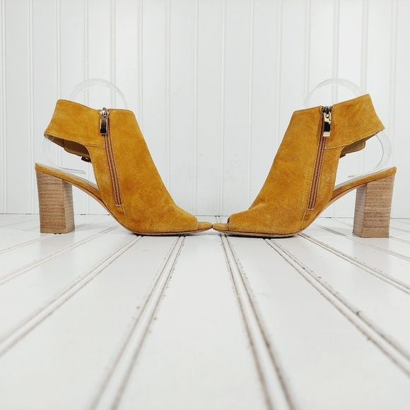 Vaneli Belle Tan Suede Block Heel Classic Open Toe Mules M157 - Picture 7 of 13